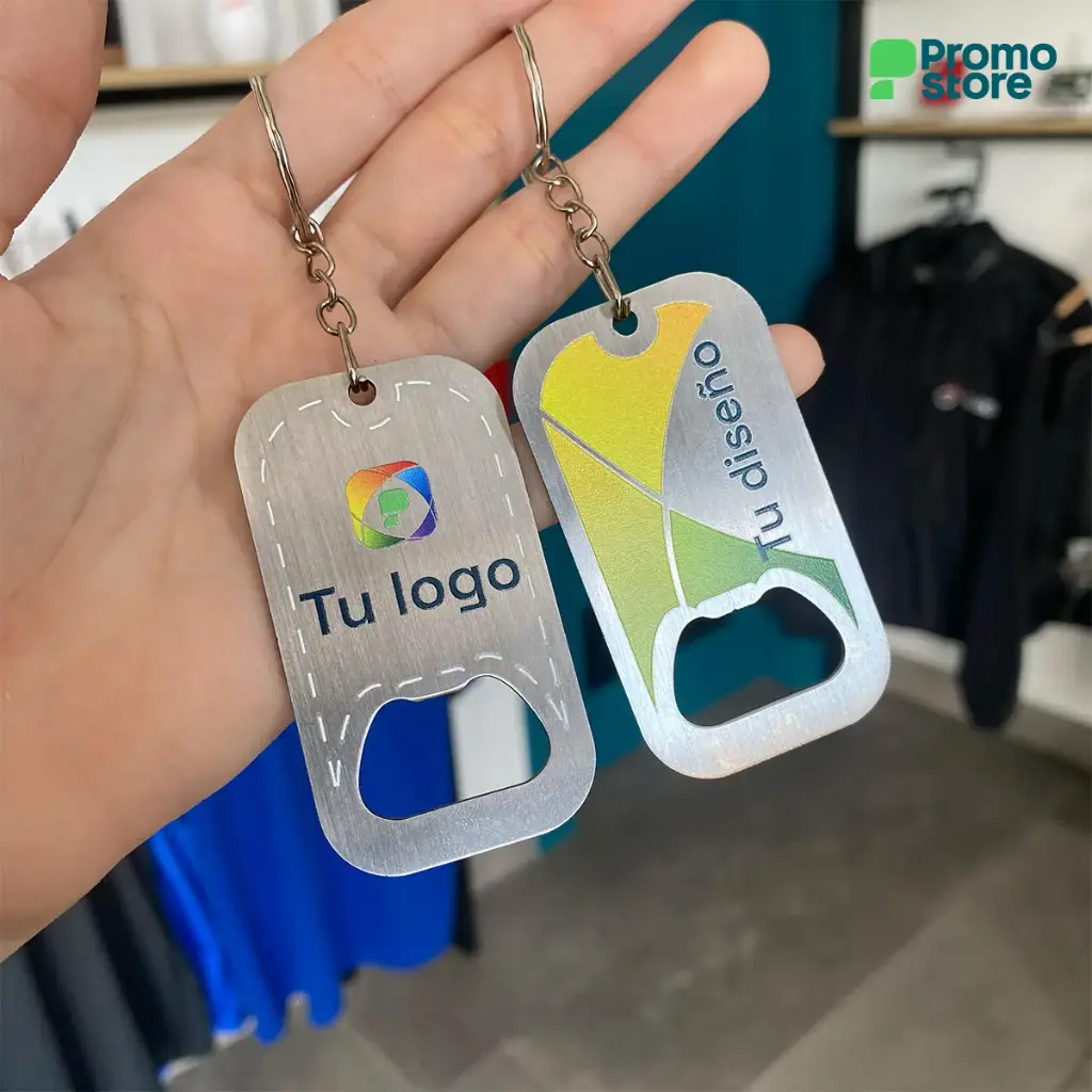 LLMT0001-Llavero-Destapador-Inox-foto-real-1.webp