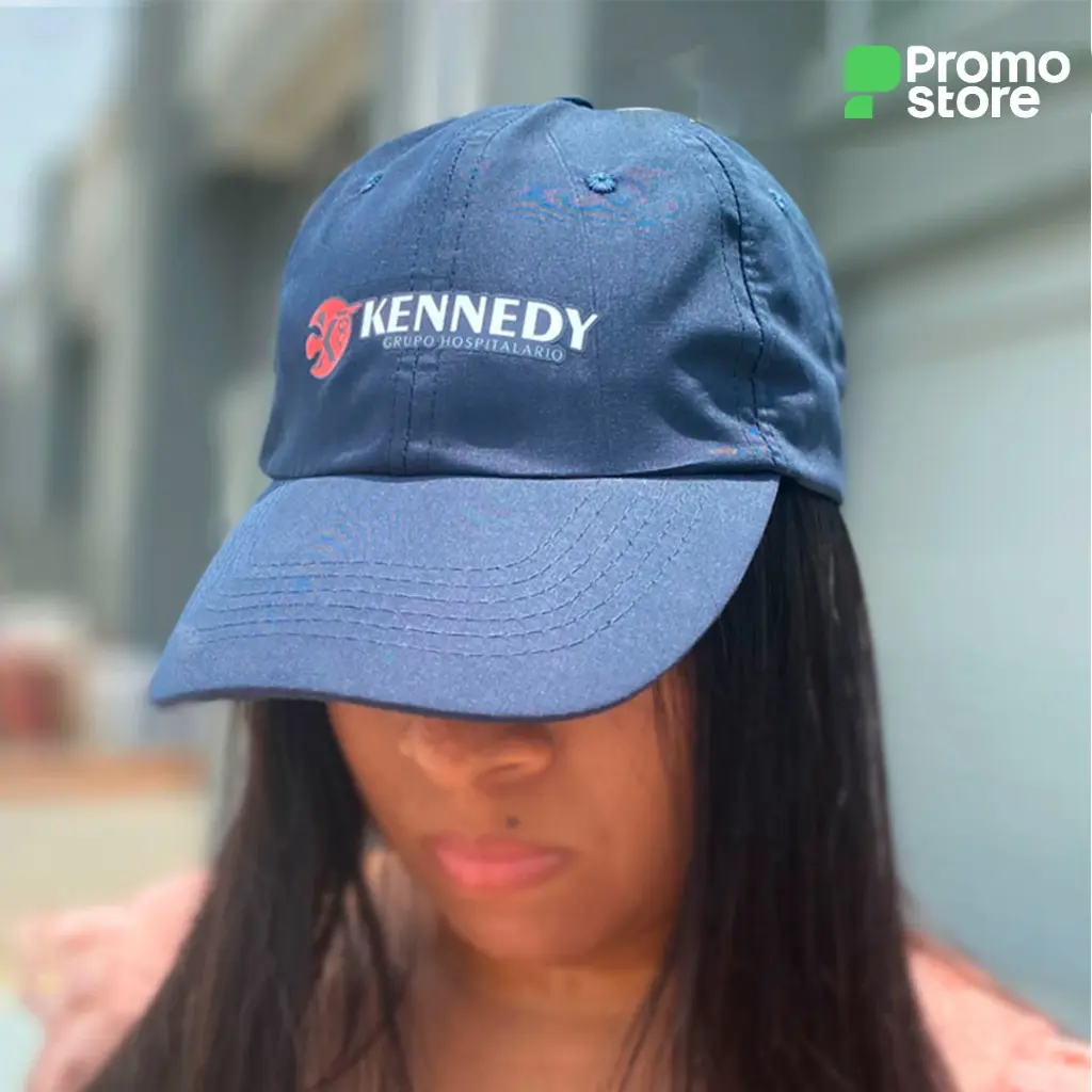 TXGR0009-gorra-dry-fit-foto-real2.webp