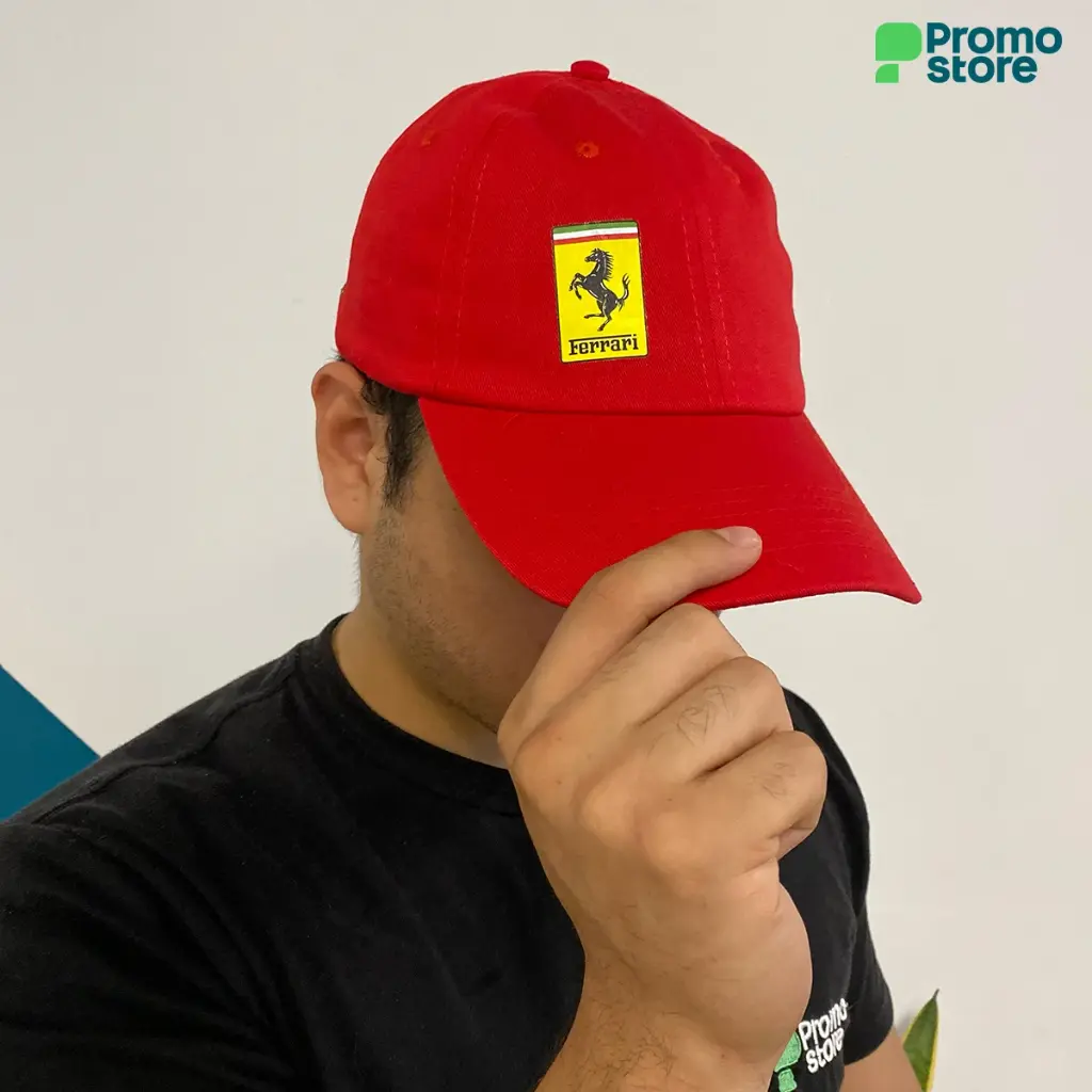 Gorra-polo-yami-foto-real-1-1.webp