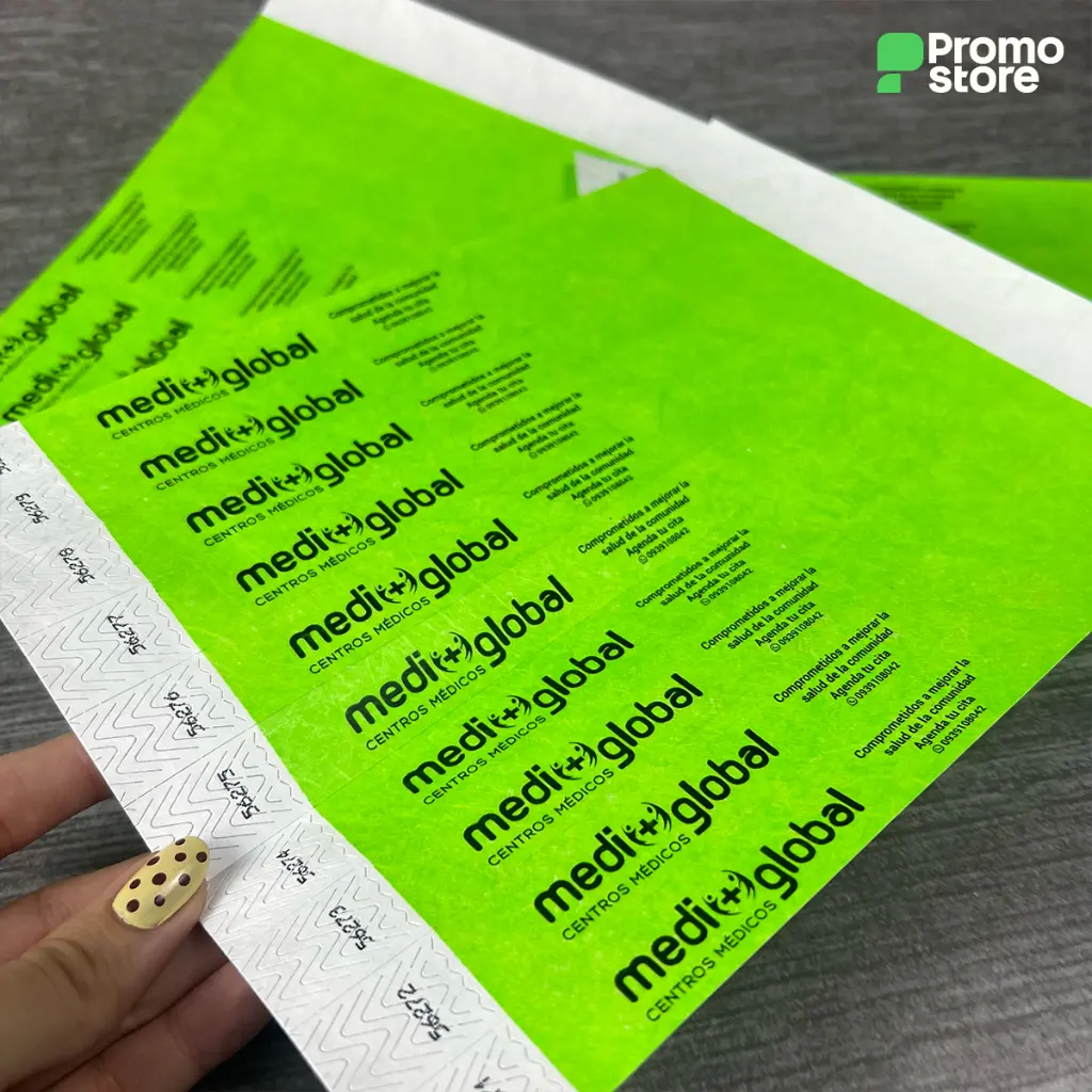 PT624-Pulsera-de-seguridad-para-eventos-foto-real-verde.webp