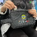 Bolsito-viajero-unisex-foto-real-4.webp