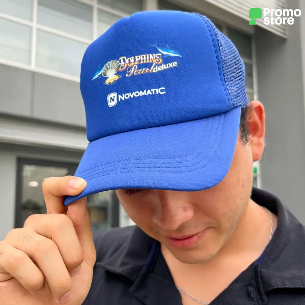 gorra-camionera-full-azul-electrica.webp