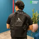 Mochila-basic-foto-real-2.webp